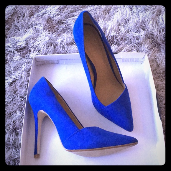 ASOS Shoes - Striking Blue Asymmetric Pumps 9 (fits like an 8)